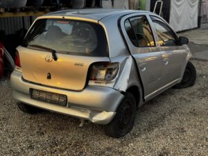 2025.11.11 Toyota Yaris 1.3 VVT-i  JAPÁN